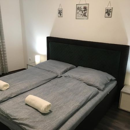 Queen Apartman Дебрецен Экстерьер фото