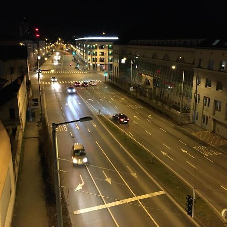 Queen Apartman Дебрецен Экстерьер фото